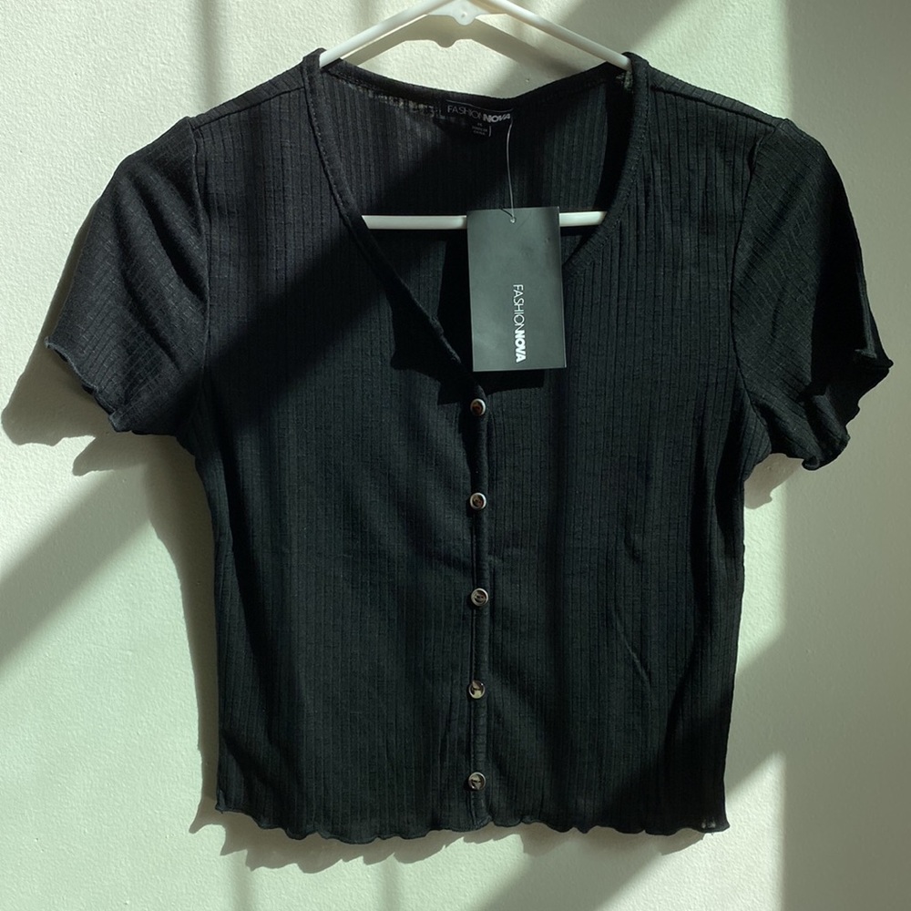 Jenny Button Front Top - Picture 5 of 10